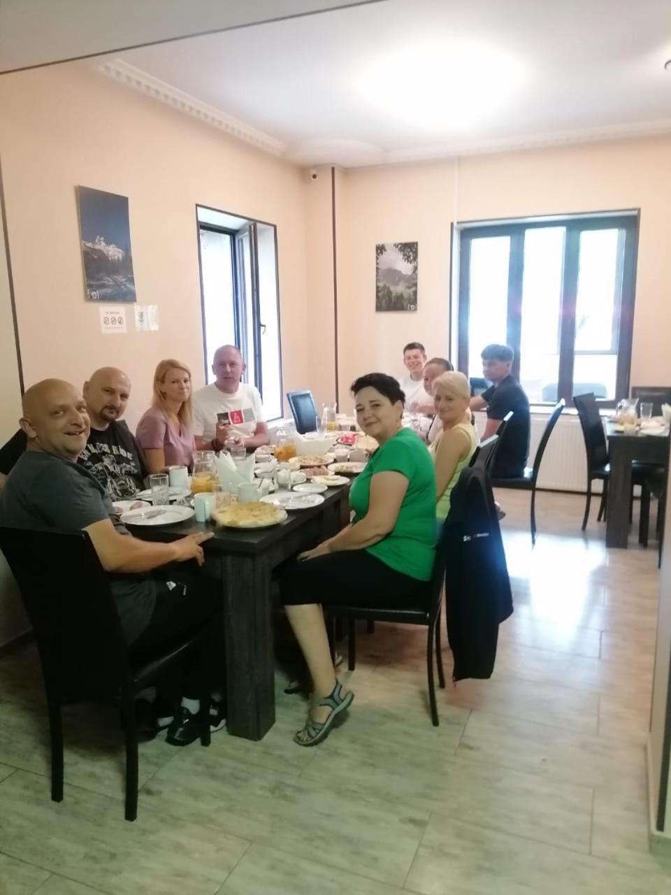 Hotel Svanseti Mestia Ngoại thất bức ảnh