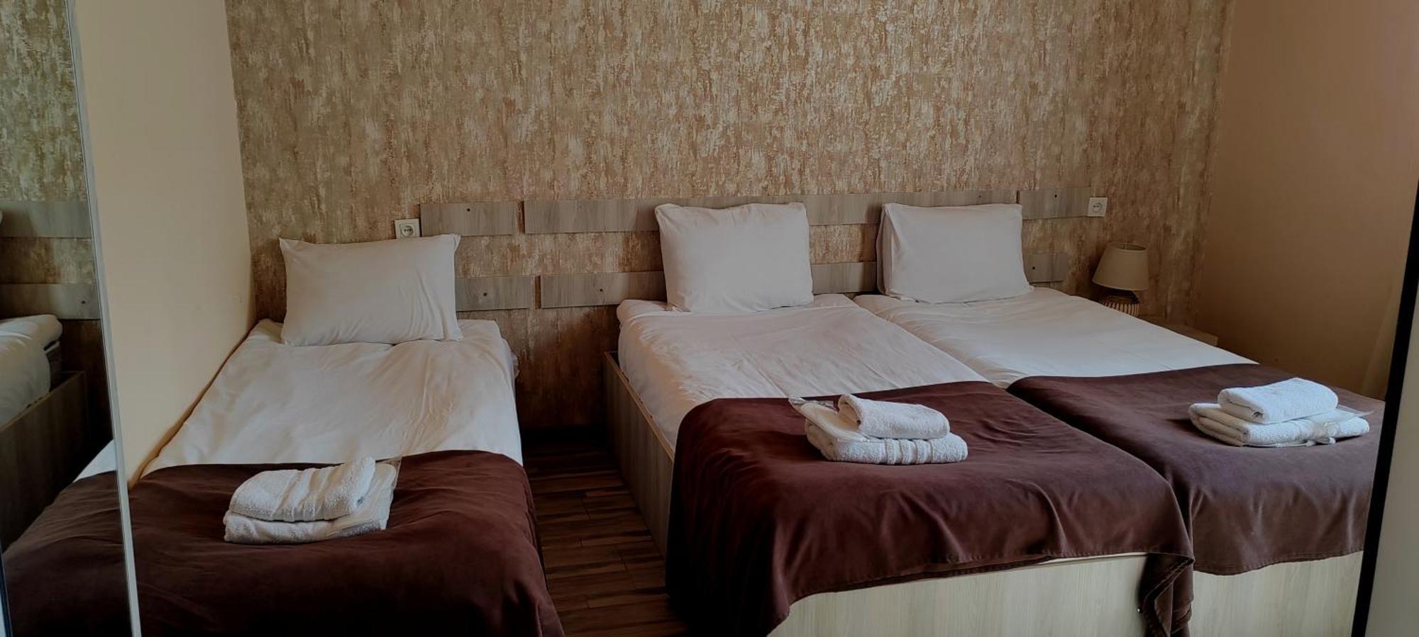 Hotel Svanseti Mestia Ngoại thất bức ảnh