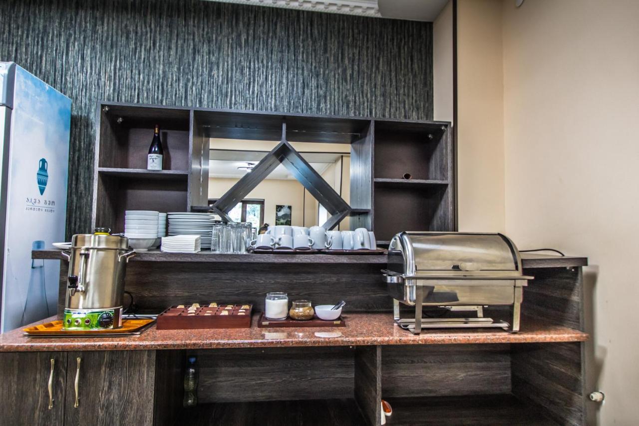 Hotel Svanseti Mestia Ngoại thất bức ảnh